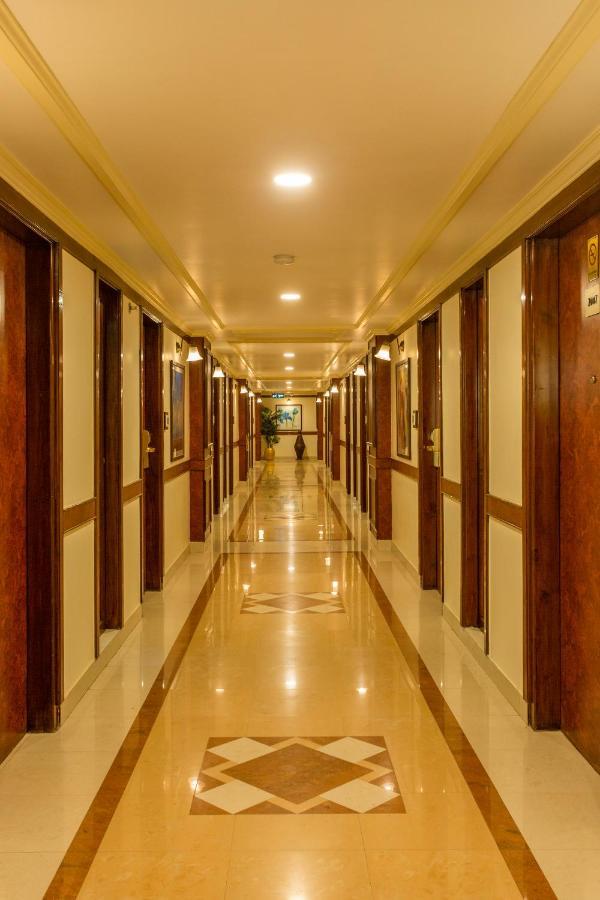 Hotel The Grand Regency Rádžkót Exteriér fotografie